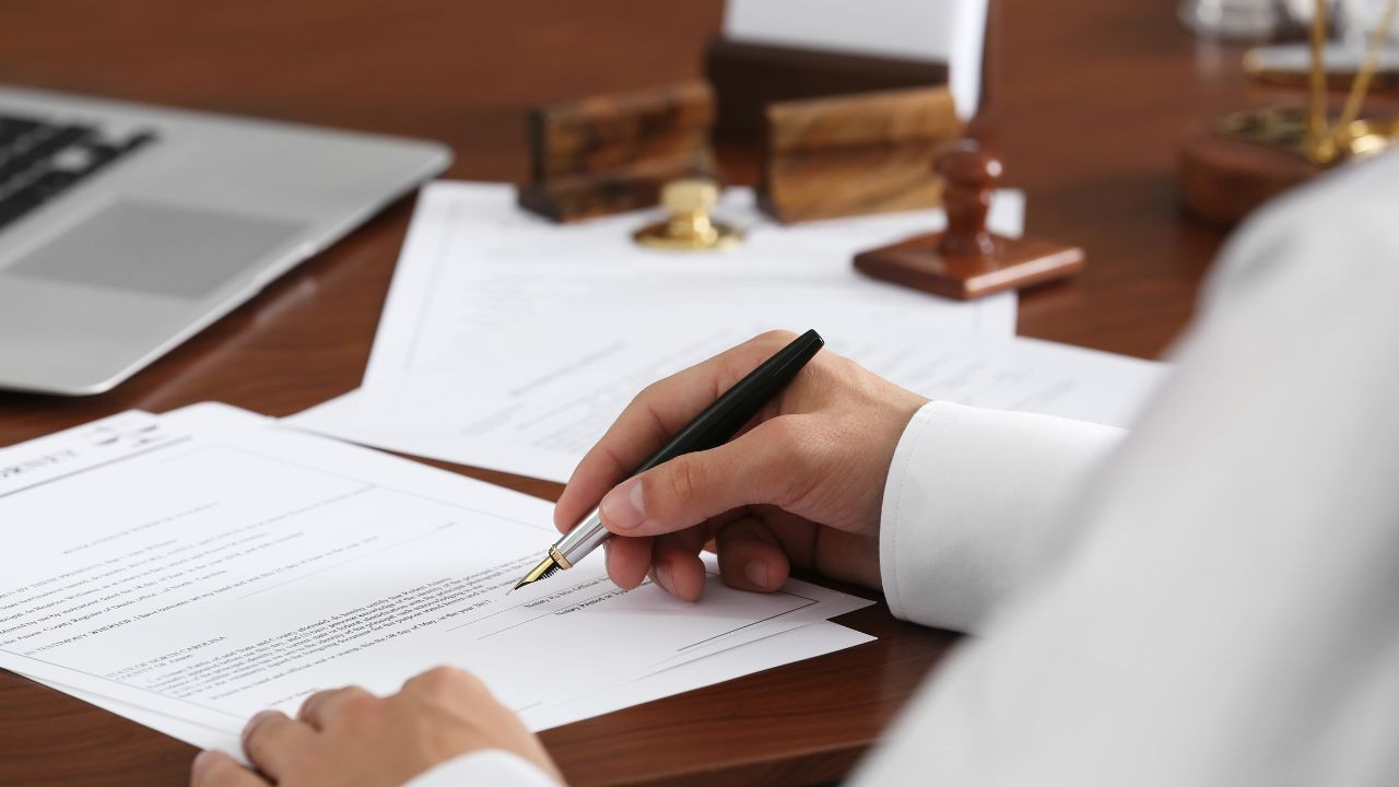 HOA Obligations During Divorce in California: What You Need to Know
