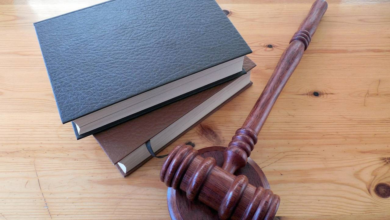 The Complete Guide to California HOA Laws and Regulations