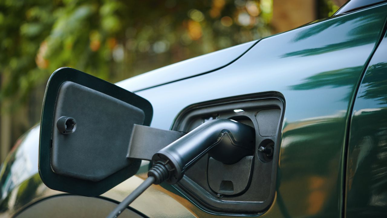 Your Right to Electric Vehicle Charging in HOA Communities